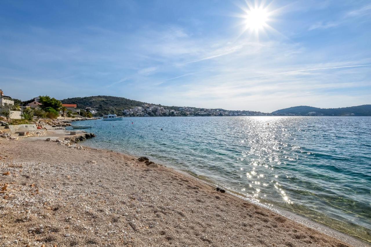 Apartments Pera Ражань Екстер'єр фото